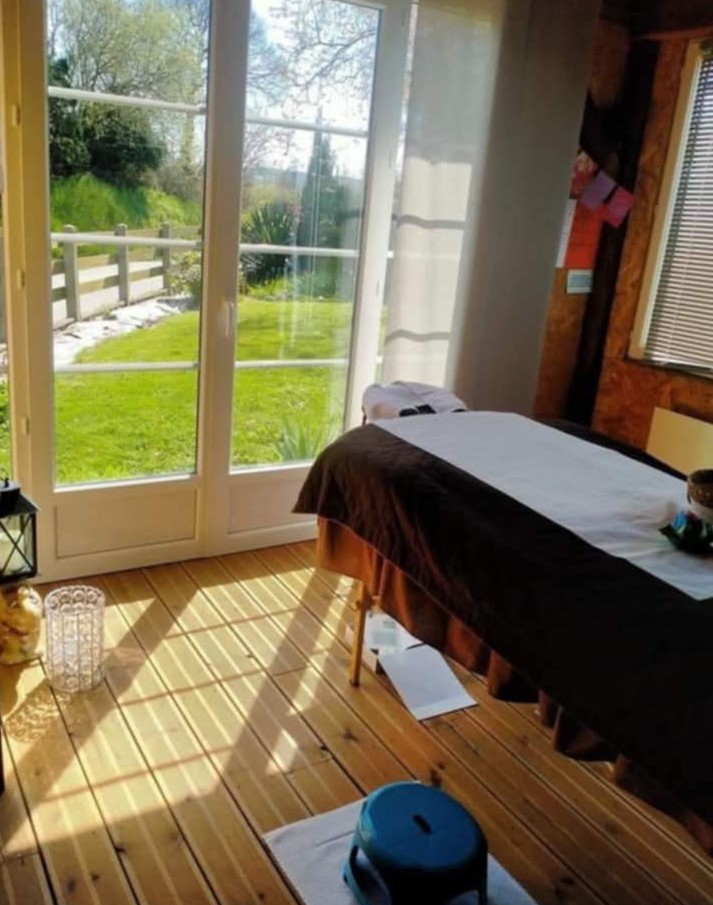 L'espace bien-être /praticienne en massages bien être ET ventouses/diplomée · Photos 9